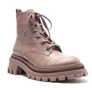 Combat boots - NEVER WORN